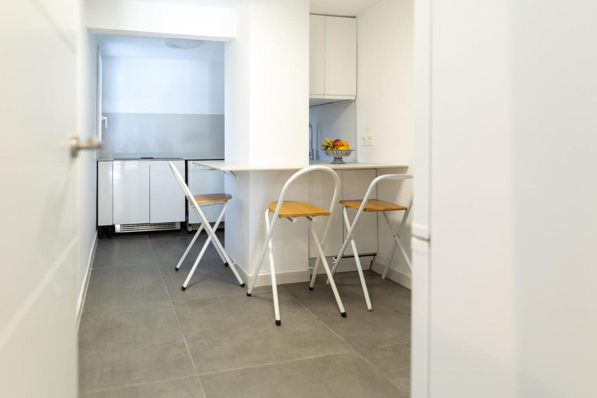Suitur Beachfront Apartment Roc De Sant Gaieta Roda de Bará المظهر الخارجي الصورة
